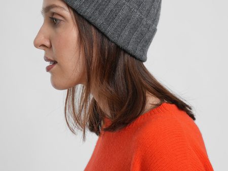 Benata Cashmere Beanie - dark grey For Sale